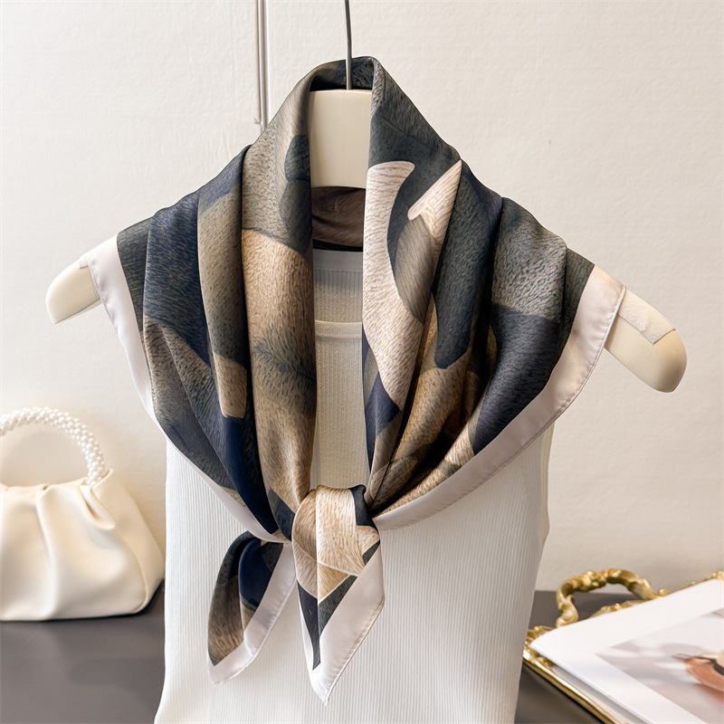 70cm Luxury Silk Square Scarf  - đánh giá và giá Luxury Bags For Summer
